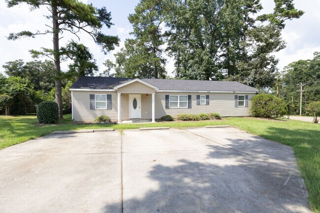 Photo - 322 Ray Ave Unit 322A Ray Ave