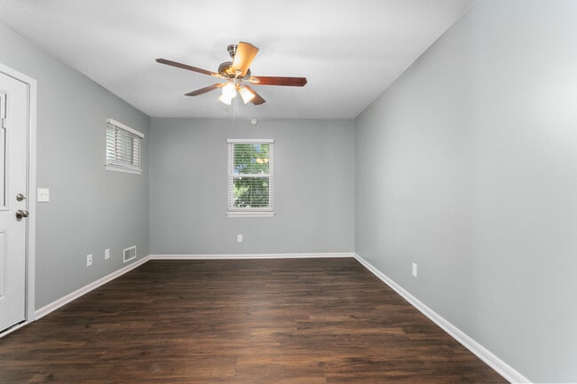 Photo - 10219 W 53rd St