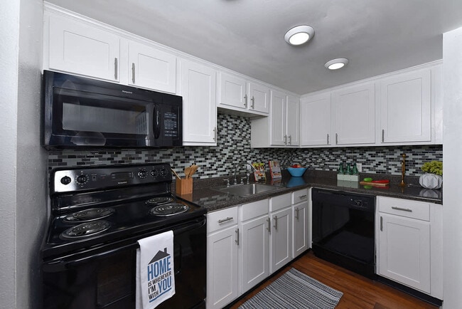 Photo - Music City Flats