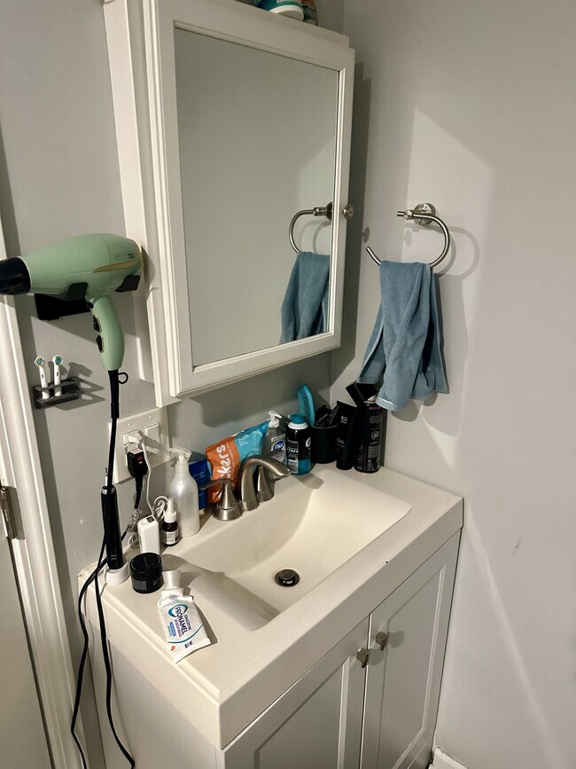 Photo - 2216 W 24th St