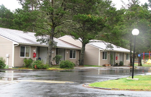 Photo - The Pines Apartments