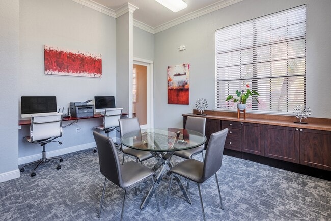 Business center - Delano at Cypress Creek