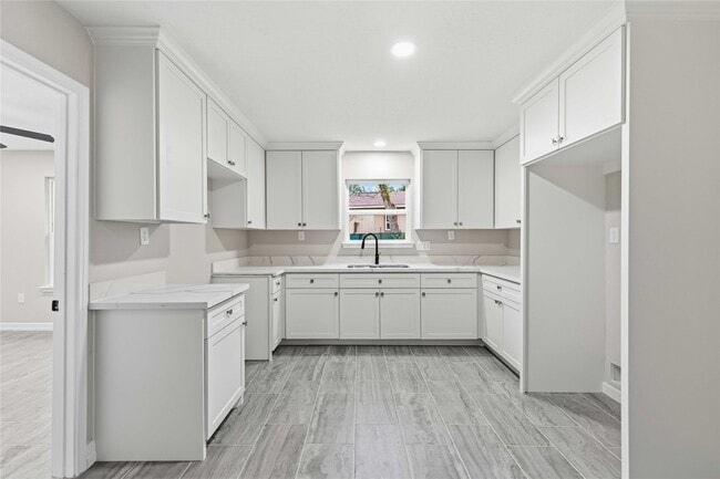 Building Photo - 8137 Way St