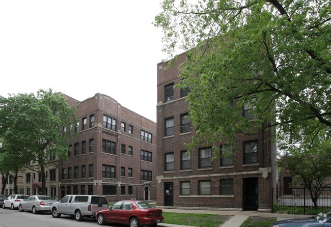 Building Photo - 5202-5210 S. Cornell Avenue