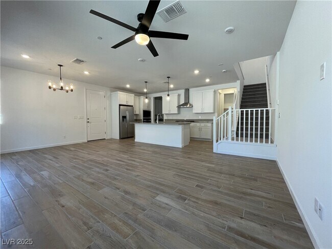 Building Photo - 11487 Contour Ave Rental