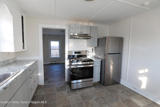 Photo - 180 Broadway