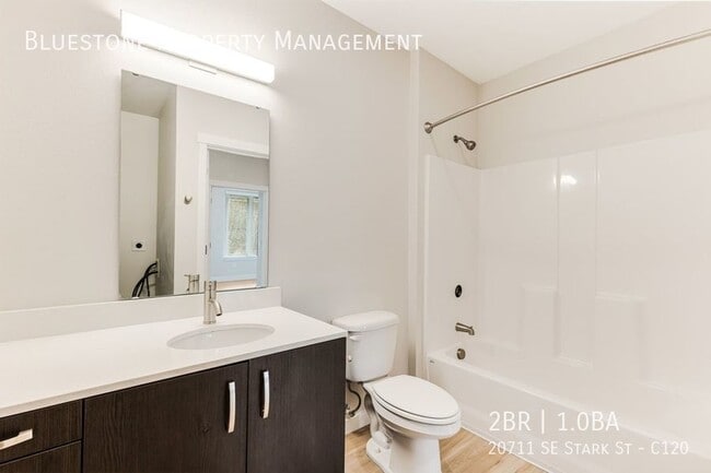Photo - 20711 SE Stark St Unit C120