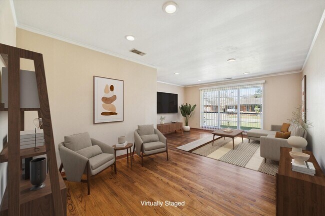 Photo - 2115 Gardenia Dr