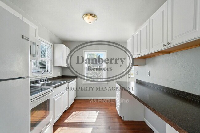 Photo - 1126 Searles Rd