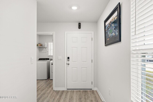 Photo - 5072 Windrow Way