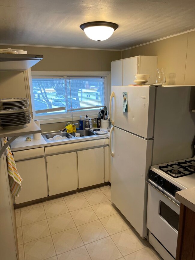 Photo - 825 Scott Ave Unit Scott, 825A