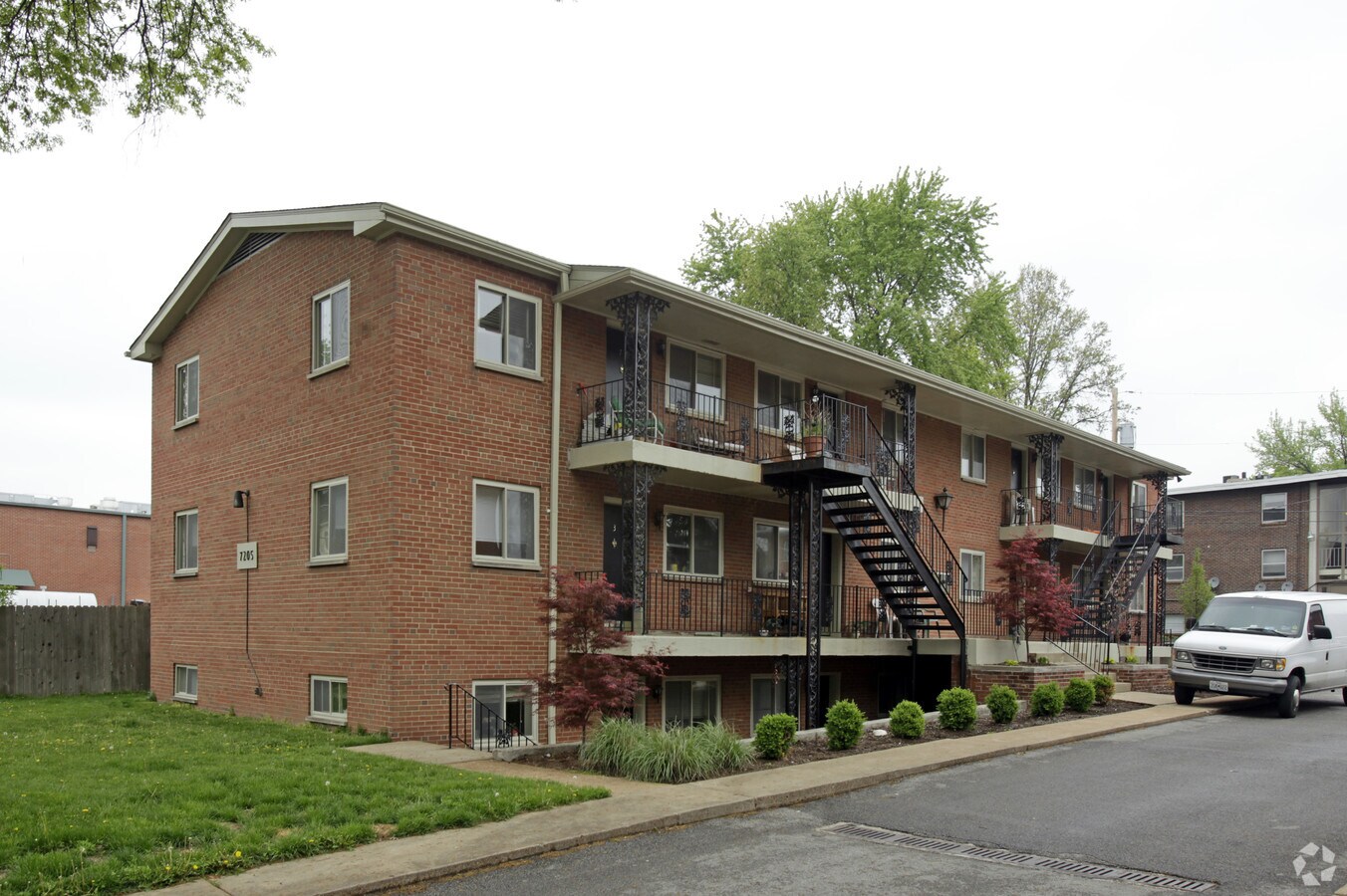 Photo - 7201-7205 Sarah St