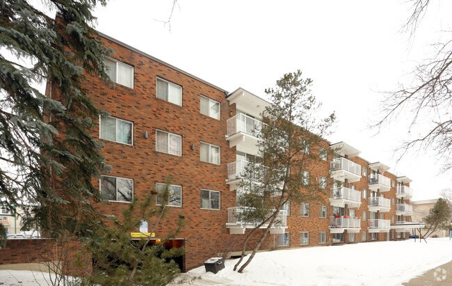 Photo - Christopher Arms