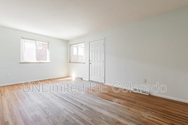 Photo - 1014 N Raleigh St