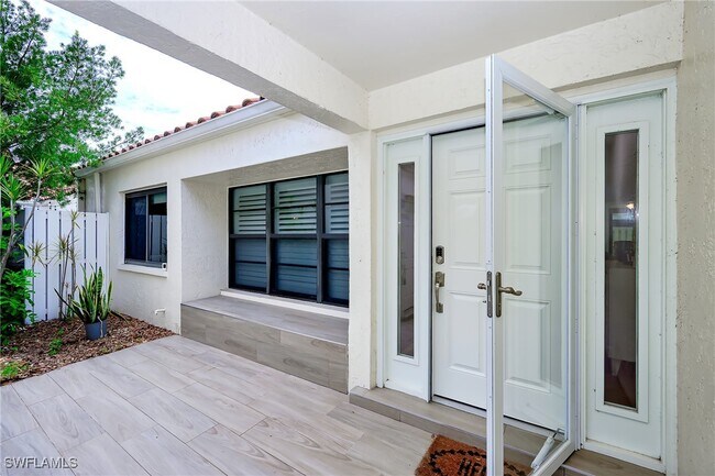 Photo - 719 Reef Point Cir