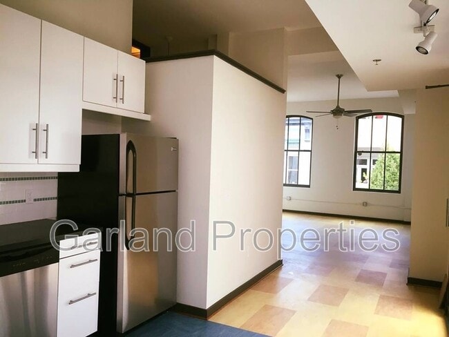 110 Campbell Ave SE Unit SW 310
