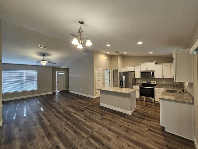 Photo - 16 Larch Course Terrace