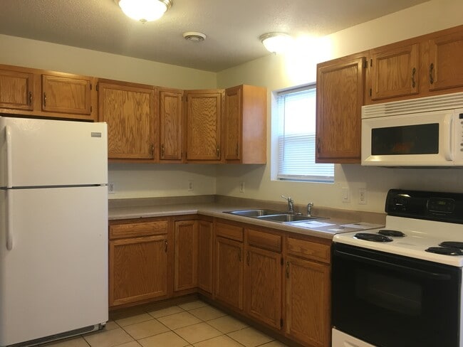 Photo - 939 West Ave