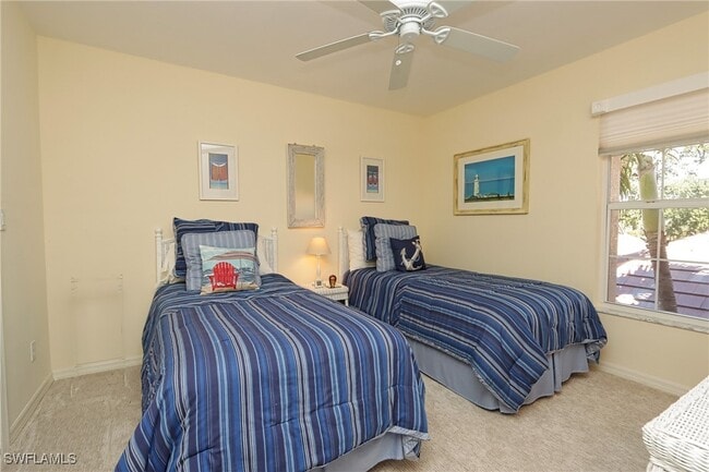 Building Photo - 26881 Wedgewood Dr Unit 201