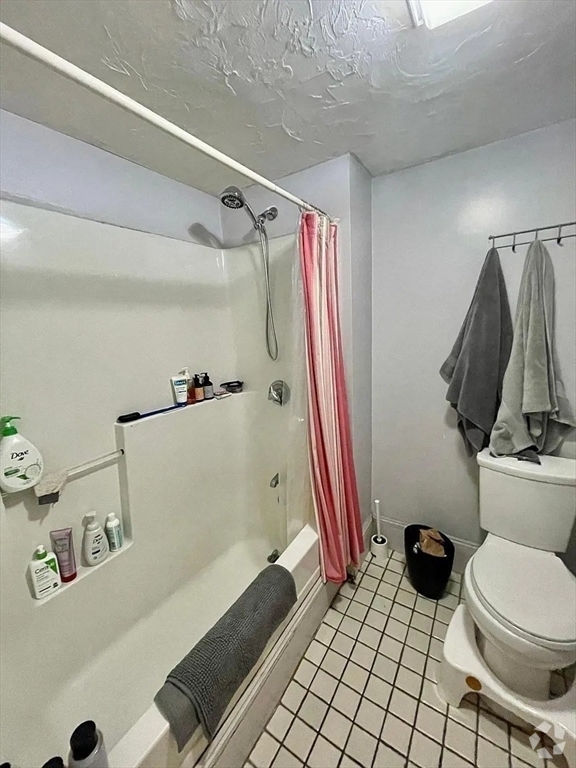 Building Photo - 880 Huntington Ave Unit 2 Rental