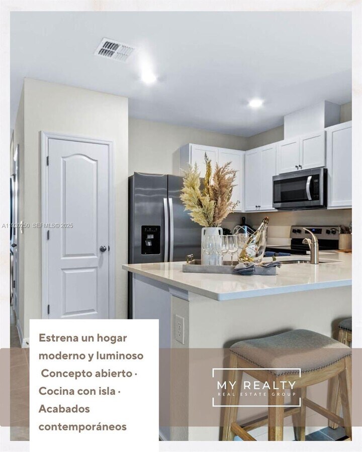 Photo - 2915 Canary Ave