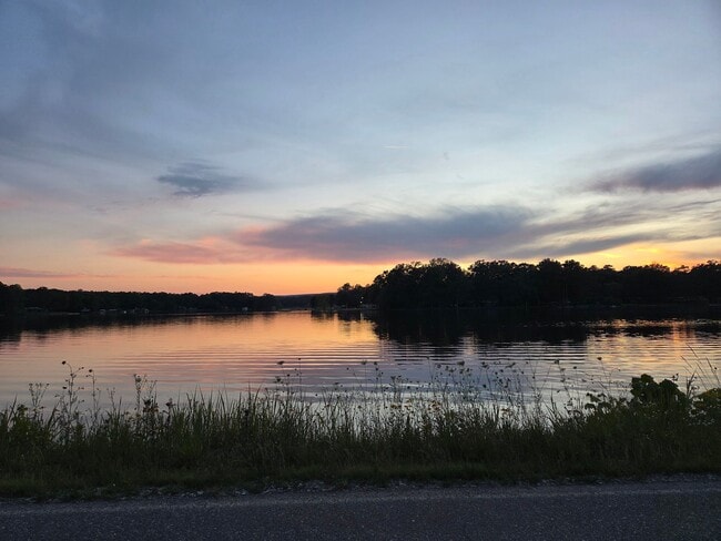 Photo - 4560 Shore Dr