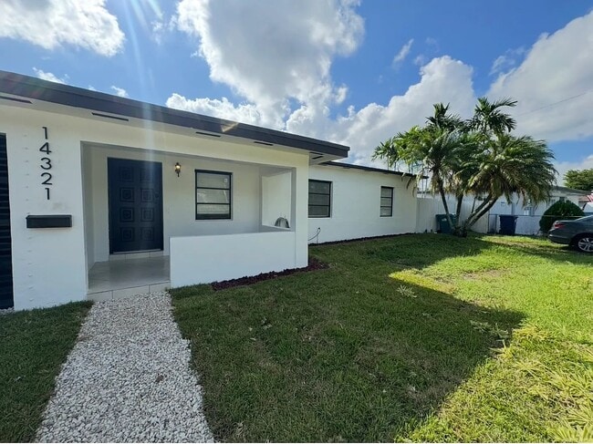 Photo - 14321 Boggs Dr