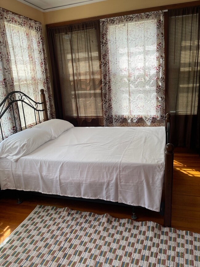 Building Photo - 23 Ochsner Pl