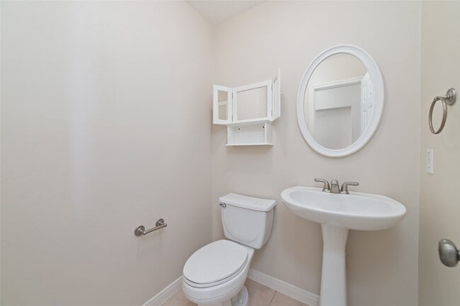 Photo - 2256 La Branch St