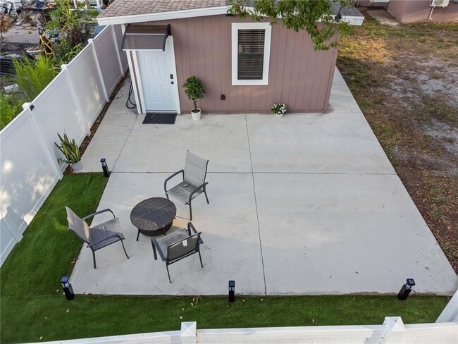 Building Photo - 1904 E 97th Ave