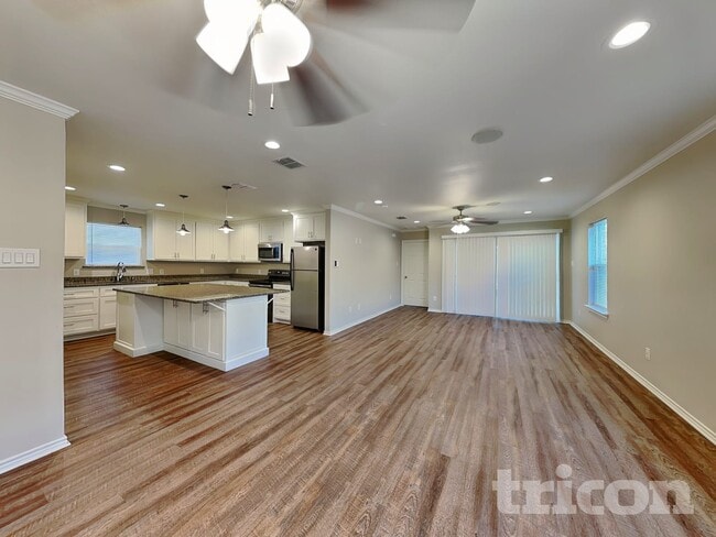 Photo - 10628 Lone Pine Ln