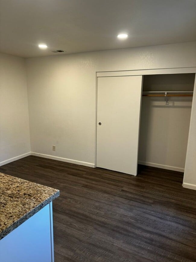 Photo - 124 Fontana Ave