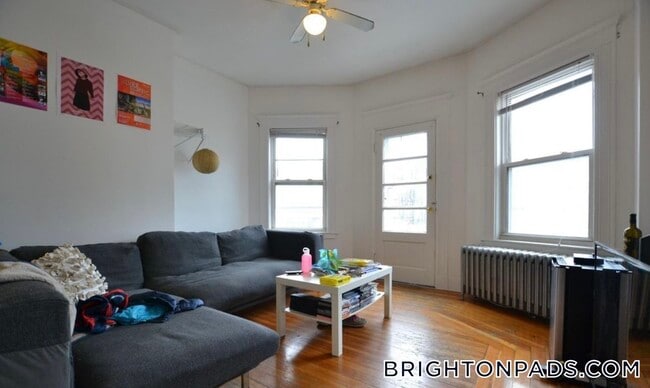 Photo - 140 Brooks St Unidad 2