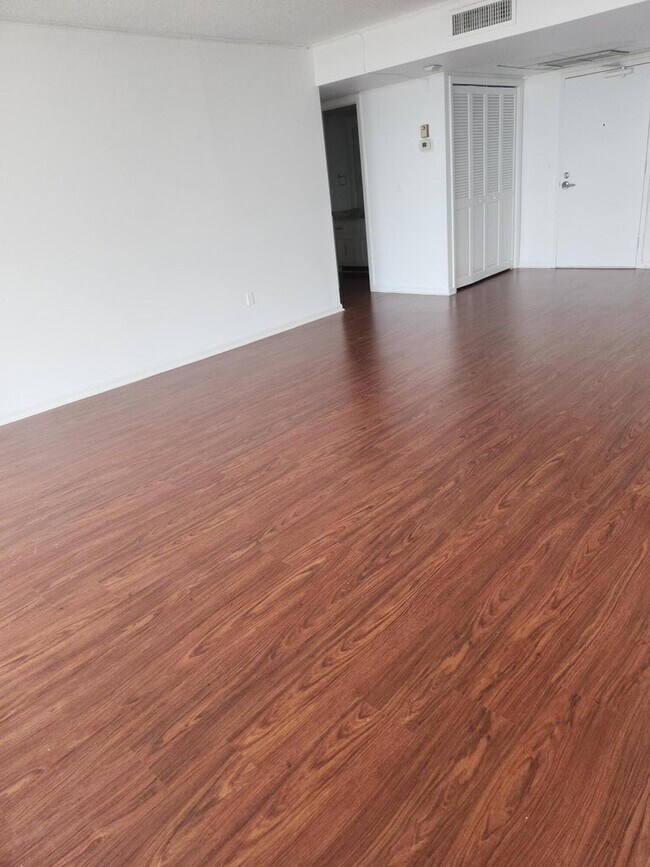 Photo - 899 Jeffery St Unit 508