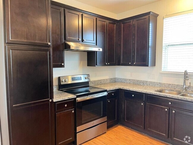 Building Photo - 805 Hallie Cove Rental