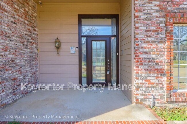 Photo - 10116 S Fulton Ave