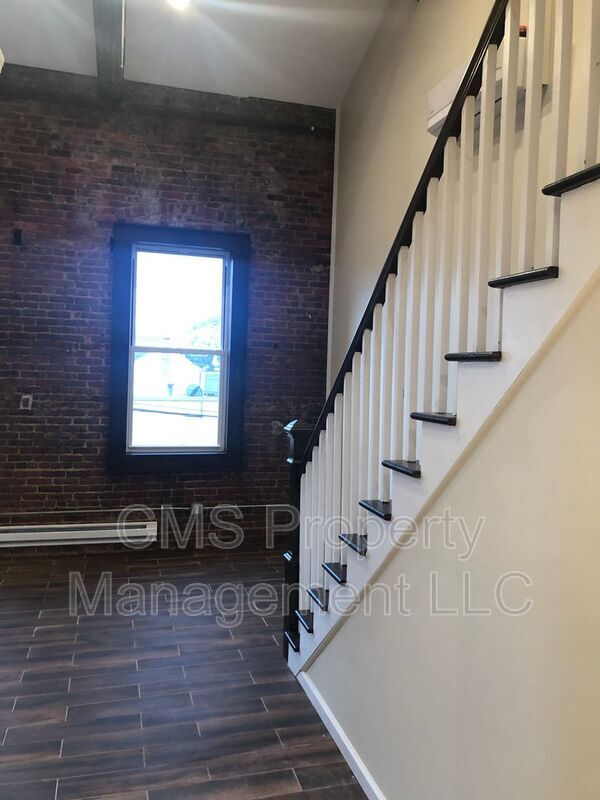 Photo - 36 W Front St Unit D