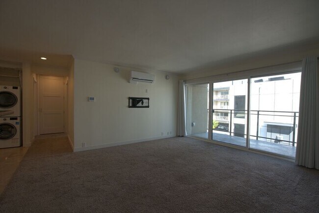 Photo - 6401 Lake Washington Blvd NE Unit #303