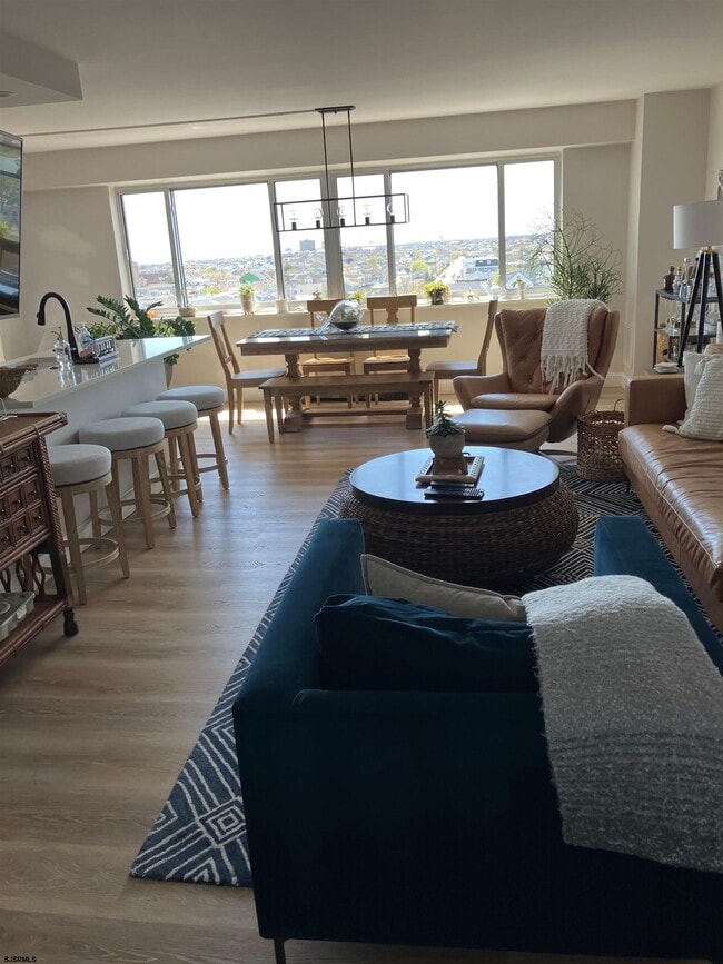 Photo - 6101 Monmouth Ave Unit 901