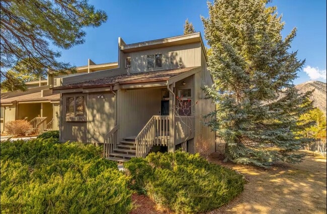 Building Photo - Country Club Comfort | 1BR Condo + W/D + Balcony Unit 9117