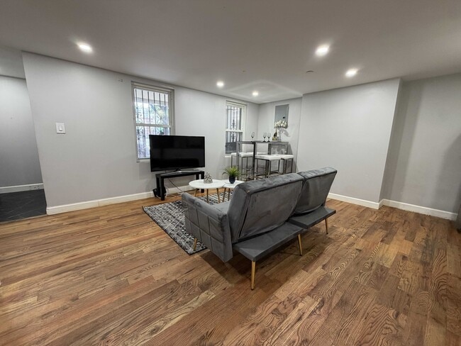 Photo - 75 Woodbine St Unit 1B