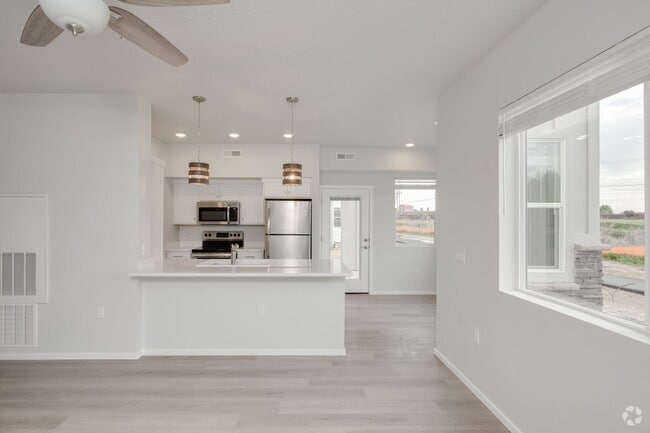 Building Photo - Fall in Love With This 2 Bedroom! Unit P201 Rental