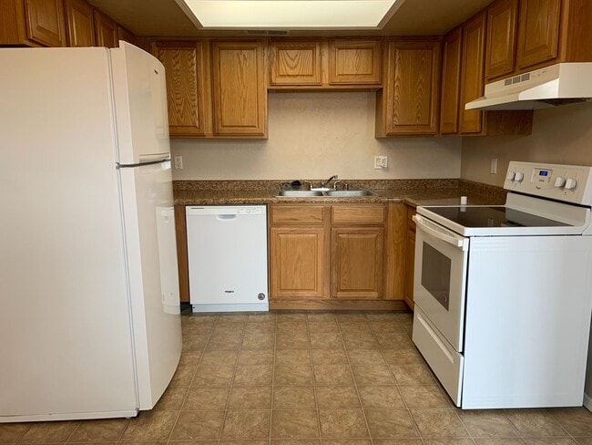 Photo - 1011 Meadowlark Ct SE Unit MEADOWLARK #2