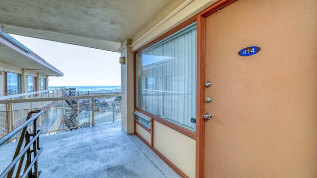 Photo - 108 S Montpelier Ave Unit Island Club 414