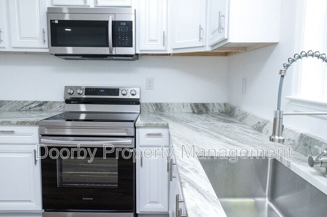 Photo - 196 Rogers Rd