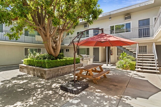 Photo - 2801 Orchard Ave