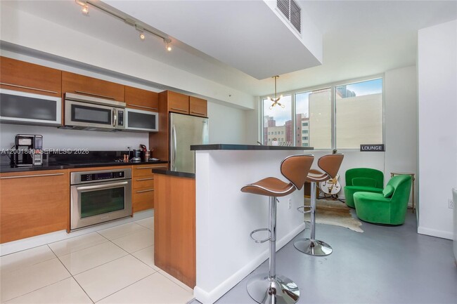 Photo - 244 Biscayne Blvd Unidad 502