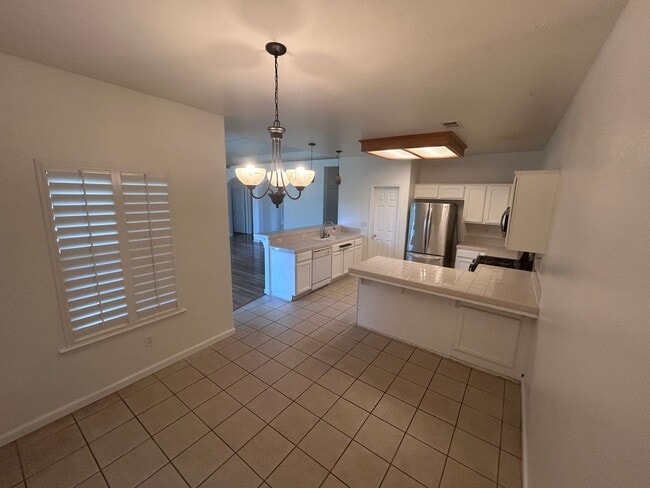 Photo - 3 bedroom 2 bath in Lemoore with SOLAR!