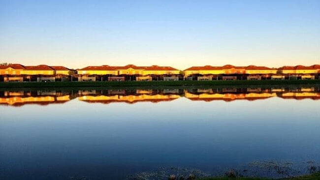 Photo - RENOVATED 4 bed 3 bath Completely FURNISHE...