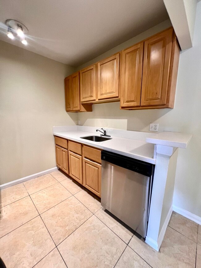 Photo - 1500 N Congress Ave Unit B64
